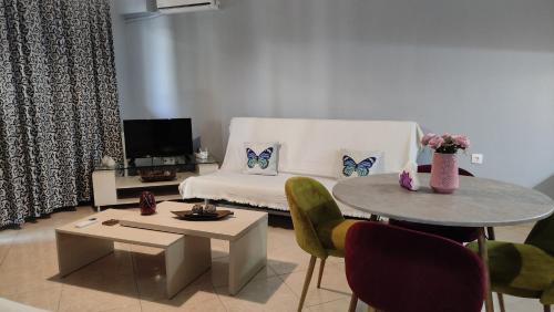 Alexandroupoli Apartment | Ideal Family Retreat at Summertimes with 9.4 Rating