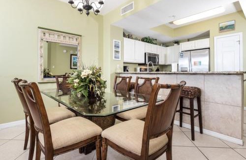 Navarre Beach Apartment | Idyllic Summerwind West: Oceanfront Family Getaway