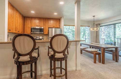 Mammoth Lakes Condo | Summit #27: 1 BR, 1 BA in Mammoth Lakes, Sleeps 4