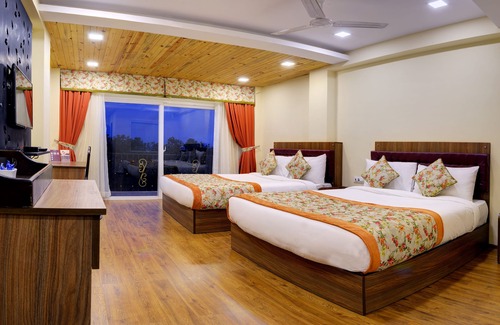 Turuk Hotel | Experience Summit Barsana Resort & Spa: Pool, Spa & Family Fun
