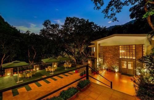 Dhunar Gaon Hotel | Relax at Summit By The Ganges Resort & Spa with Pool Access