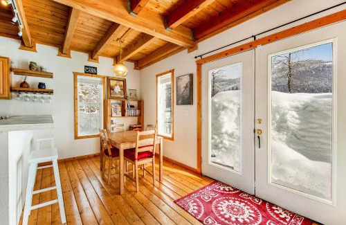 Snoqualmie Pass House | Cozy Summit Chalet: Family-Friendly Retreat Awaits