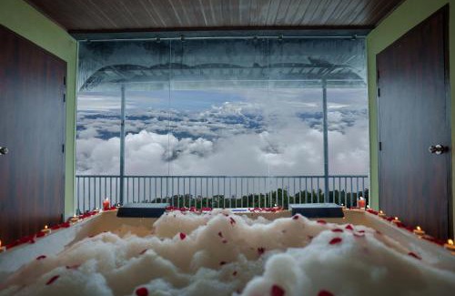 Tukdah Forest Hotel | Summit Enigma Resort & Spa , Lamahatta