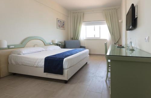 Gaeta Hotel | Seaside Relaxation at Summit Hotel - 4-Star Guest Favorite