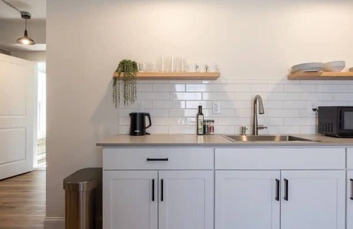 Mount Shasta Hotel | Stylish Boutique Hotel Suite at Summit Lofts - 9.6/10 Rating