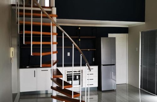 Beacon Bay House | Oceanfront Summit Place: Family-Friendly with Pool & Breakfast