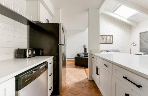 Snowmass Village Apartment | Relax at Summit's Rest: Family-Friendly & Pet-Friendly Stay