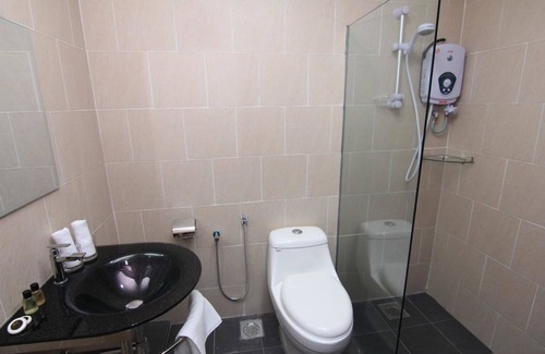 Pegawai Hotel | Welcoming Summit Signature Hotel Batu Pahat with Great Amenities