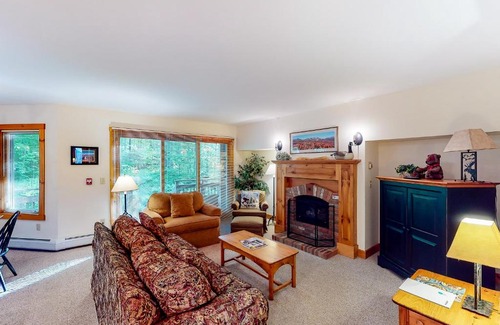 North Troy Apartment | Delightful Summit Solitude: Family-Friendly Getaway Awaits
