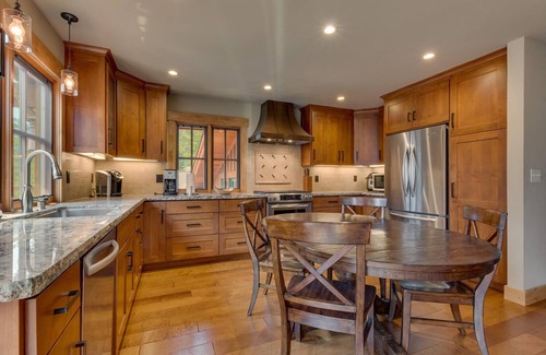 Olympic Valley House | Unwind at Summit Solitude: Pet-Friendly Retreat with Views