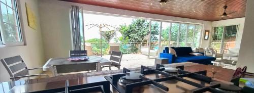 Cerro Azul Villa | Summit View Guest House