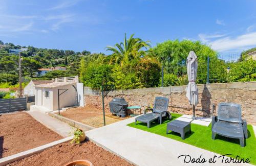 La Seyne-sur-Mer House | Elegant 2-Bedroom Beach House with Ocean Views - Dodo et Tartine
