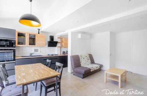 La Seyne-sur-Mer House | Elegant 2-Bedroom Beach House with Ocean Views - Dodo et Tartine