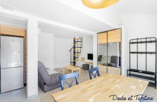 La Seyne-sur-Mer House | Elegant 2-Bedroom Beach House with Ocean Views - Dodo et Tartine