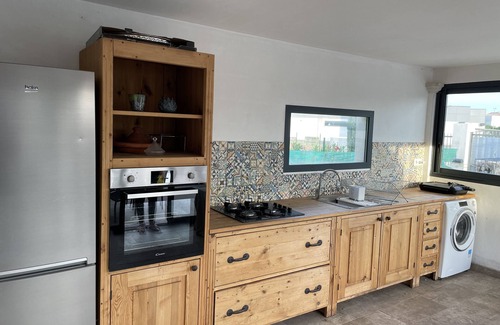 Lunel Villa | Exquisite Villa with Private Pool Near the Beach