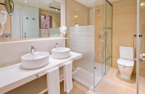 Malgrat de Mar Hotel | Relax at Sumus Hotel Monteplaya & SPA - Adults Only Retreat