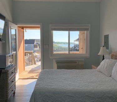 Culloden Shores Hotel | Relax at Sun and Sound Montauk with Oceanfront Amenities