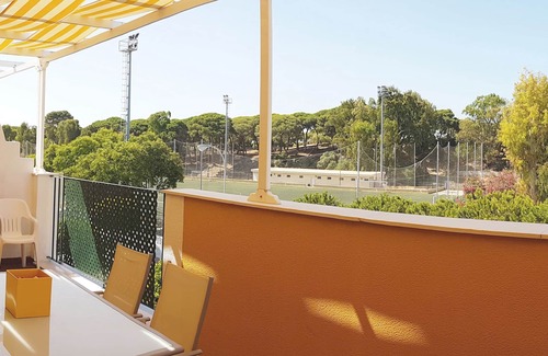 Rota Apartment | Beachfront Bliss: Relax with Ocean Views and Spa Amenities