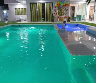 Puerto Colombia House | Cozy Blue Premium Beach: Pet-Friendly with Ocean Views