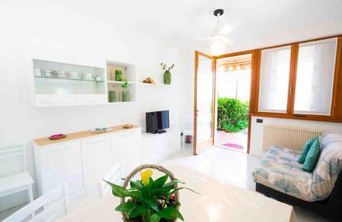 Assenza Apartment | Discover Sun Beth's House: Oceanfront Oasis with Pool