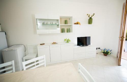 Assenza Apartment | Discover Sun Beth's House: Oceanfront Oasis with Pool