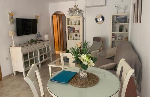 Lomas House | Beachfront Bliss at Sun & Blue Sea: 4-Star Family Retreat