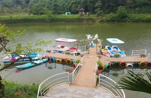 Luong Son Villa | Sun Blush S103: Pet-Friendly Retreat with Pool & Breakfast