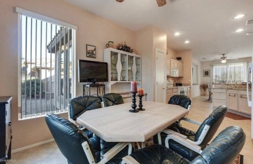 Surprise House | Sun City Grand: Breathtaking Golf Course & Mountain Views