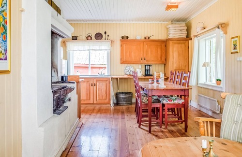 Flen Municipality House | Bright and Cozy Cabin with Kitchen in Tranquil Retreat