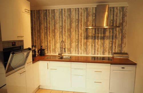 Puttgarden Apartment | Sunlit First Floor Apartment on the Dyke with Pool Access
