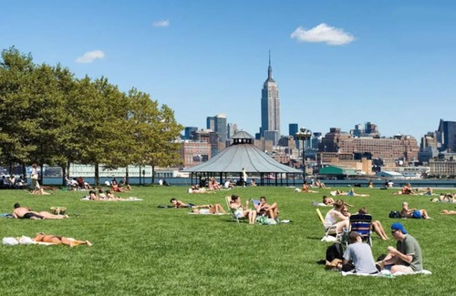 Hoboken Apartment | Bright & Modern 2BR Retreat, Steps from NYC Attractions