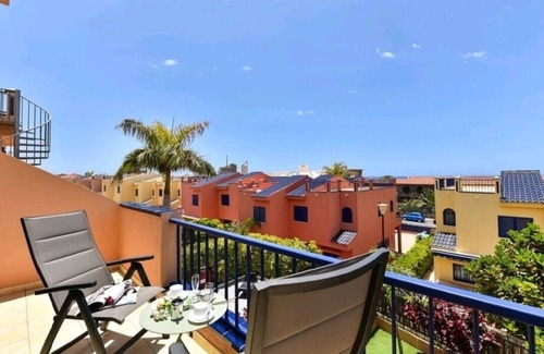 Costa Meloneras House | Relax in Comfort: Private Oasis with Pool and Ocean View