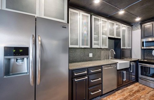 St. Petersburg Condo | Urban Retreat with Pool and Spa - Steps from Excitement