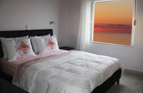Drimonas Apartment | Unforgettable Sun Gazing Villas with Ocean Views & Pet Friendly