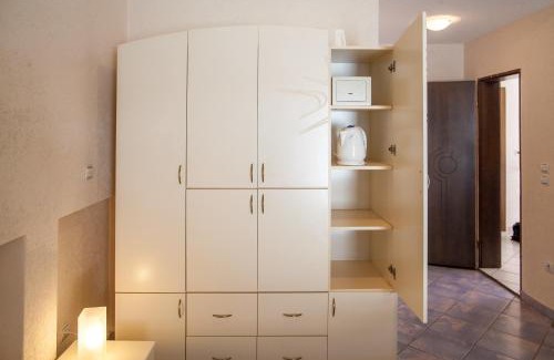 Babilonija Apartment | Child-Friendly Sun Guest House with Top Ratings Awaits You