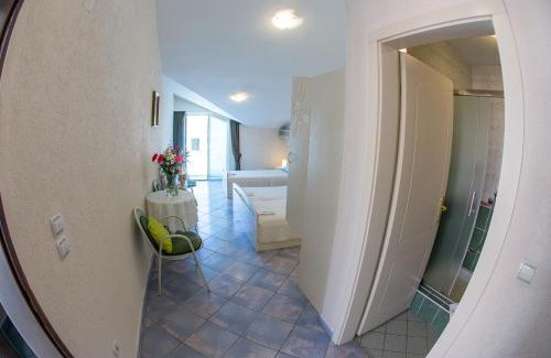 Babilonija Apartment | Child-Friendly Sun Guest House with Top Ratings Awaits You