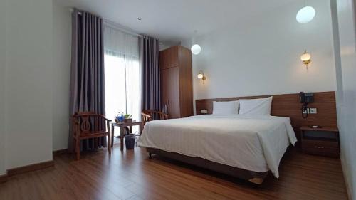 Thuan Thanh Hotel | Budget-Friendly Sun Hotel & Apartment with Breakfast Included