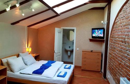 Lviv City Center Hotel | Budget-Friendly Stay at Hotel Sun with Kitchen Amenities