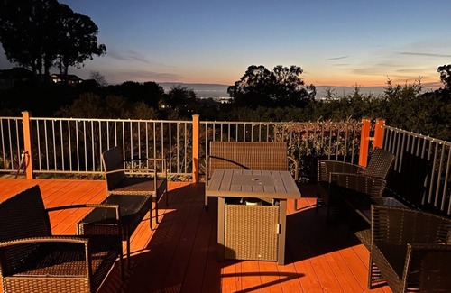 Fairview House | Bright 3BR Family Retreat with Kitchen & Pet-Friendly Perks