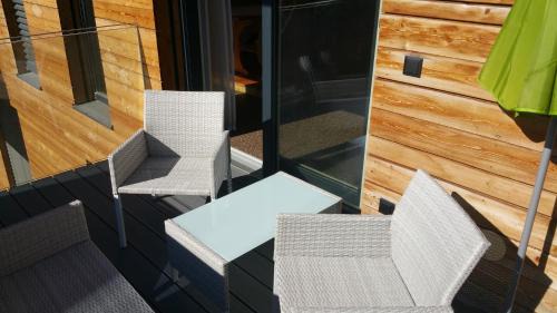 Seblas Apartment | Oceanfront Sun Matrei Apartments: 4-Star Family Escape