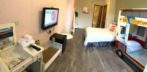 Yuchi House | Cozy Sun Moon Lake Loft Inn with Family-Friendly Amenities