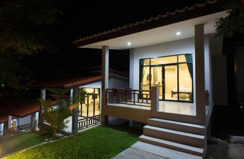 Haad Yao Resort | Oceanfront Sun Moon Star Resort Koh Phangan Awaits You