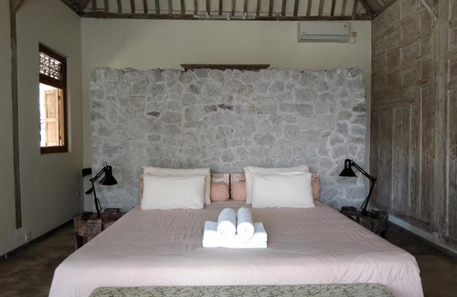 Bangunjiwo Villa | Sun Moon Star Villas with One Bedroom Private