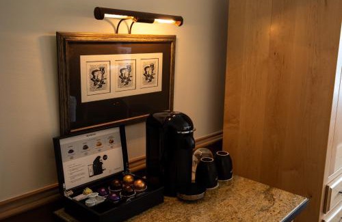 Winthrop Resort | Explore Sun Mountain Lodge: Oceanfront Retreat with Spa