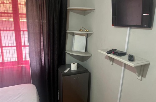 Empangeni House | Relaxing Retreat at Sun & Night with Pool Access