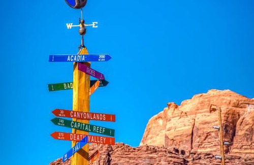 Moab Resort | Relax at Sun Outdoors Arches Gateway with Ocean View Pool