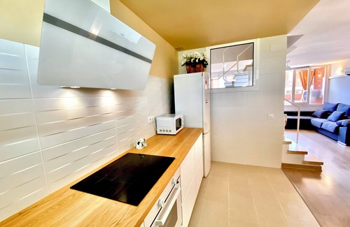 Vilanova I la Geltru Apartment | Beachfront Sun Pool Alex Duplex Apartment with Spa & Kitchen