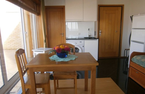 Mozelos Apartment | Beachfront Studio with Private Pool & Ocean View - 9.2/10