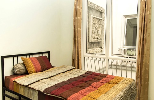 Jakarta House | Discover Sun Rise House: Family-Friendly with Pool & Breakfast