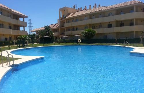 Puerto de la Duquesa Apartment | Relax with Sun, Sand & Refreshing Drinks at Our Hotel